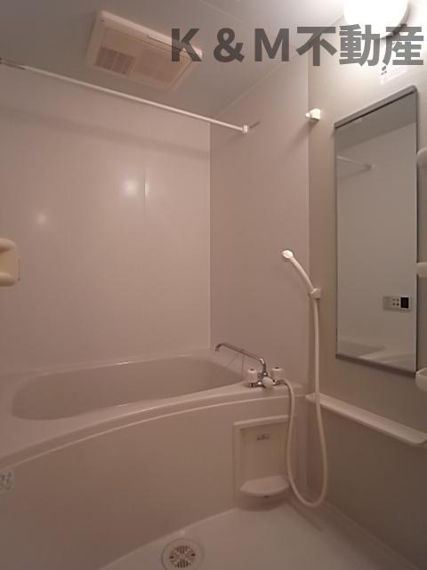 バス・シャワールーム　お風呂です