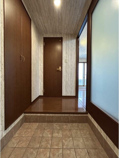 玄関　ゆとりある玄関スペース♪