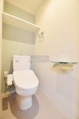 トイレ　温水洗浄便座付き