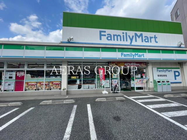 コンビニ　ファミリーマート赤羽岩淵町店（コンビニ）まで104m