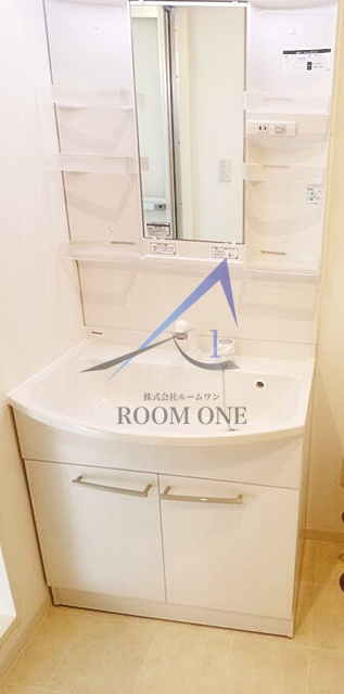 洗面設備　洗面台です。