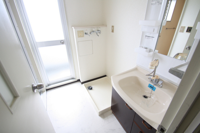 洗面設備　※別部屋の参考写真です。　現状優先となります。