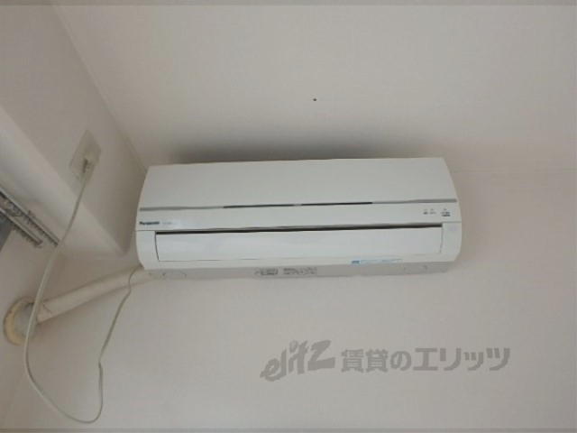 その他設備　洋室エアコン