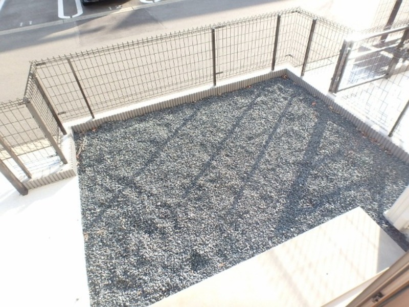 庭　図面と現状に相違がある場合には現状を優先