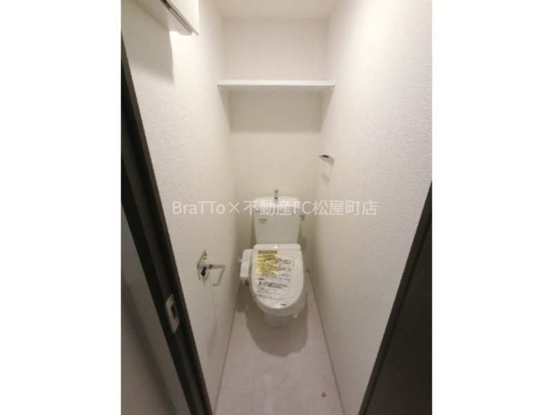 トイレ　トイレ（ウォシュレット付き）