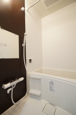 バス・シャワールーム　バス・トイレ別です