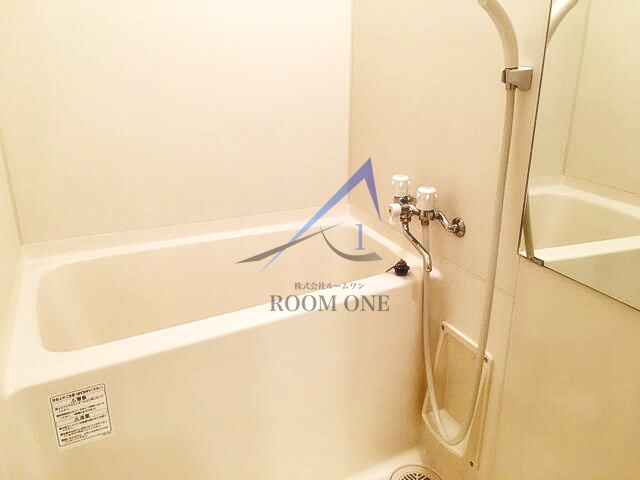バス・シャワールーム　お風呂です。
