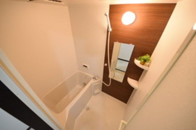 バス・シャワールーム　1Fの同間取り参考写真です。