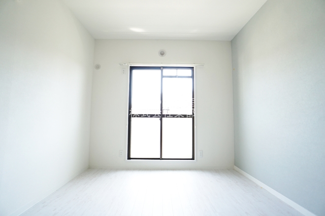 その他部屋・スペース　落ち着いた雰囲気で寝室向きのお部屋です♪