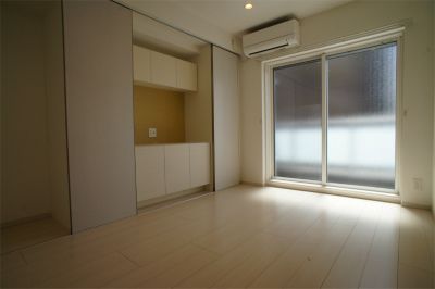 居室・リビング　別部屋参考写真となります