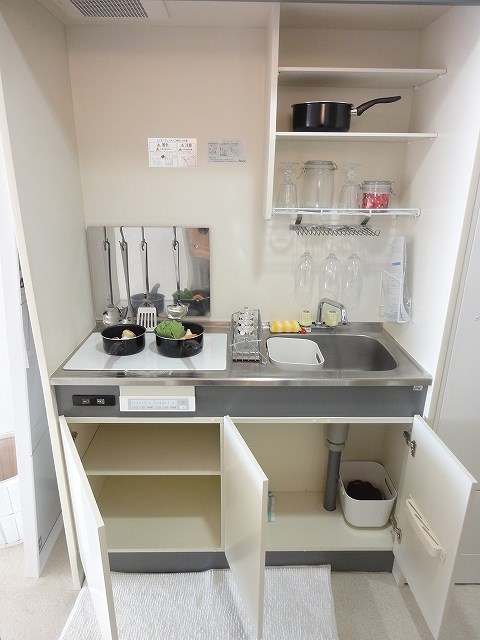 キッチン　モデルルームの写真です。