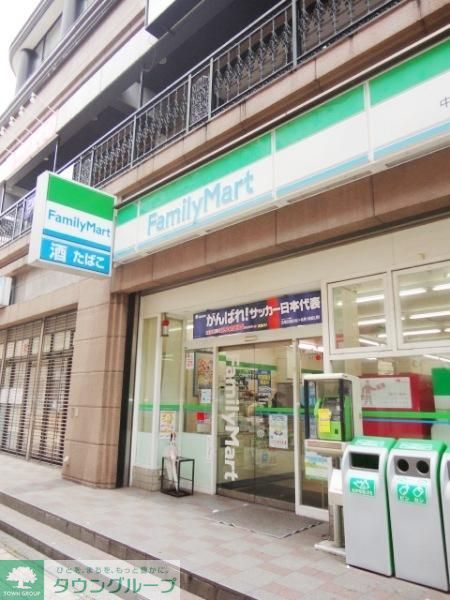 コンビニ　ファミリーマート（コンビニ）まで350m