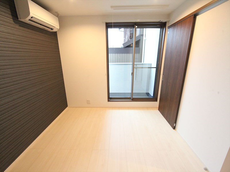 その他　ＬＤＫ10.7帖　エアコン完備　バルコニー　同仕様写真