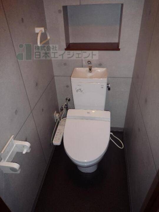 トイレ　トイレ