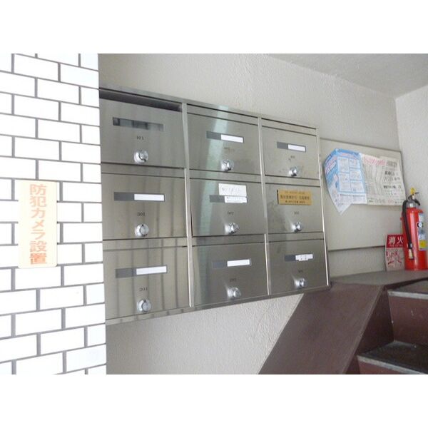 エントランス　アンシャンテビル　エントランス