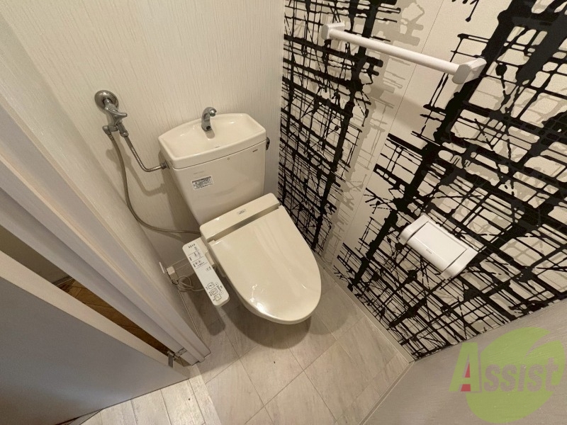 トイレ　トイレです。ウォシュレット付を探している方、おすすめです。