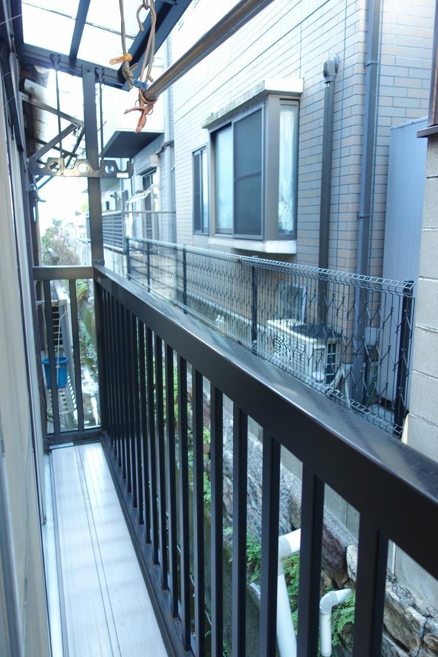 バルコニー　洗濯金物の設置のあるバルコニー♪