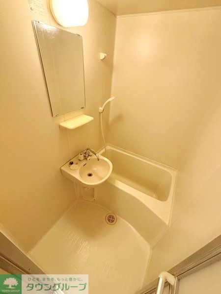 バス・シャワールーム　洗面