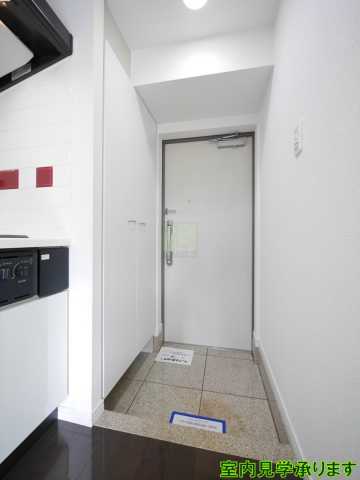 玄関　別部屋の画像になります。