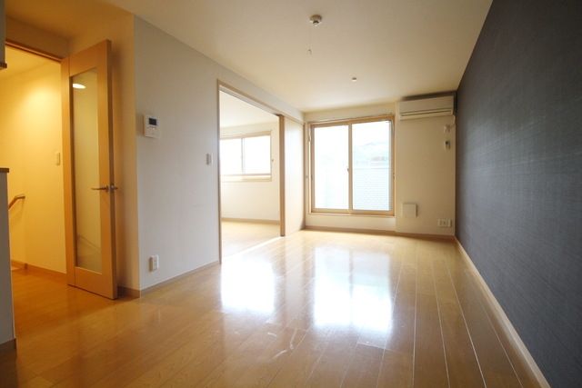 居室・リビング　★お部屋探しはタウンハウジング稲田堤店まで★