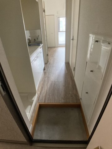 玄関　別部屋参照