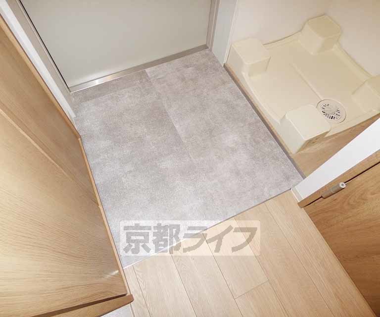 玄関　靴棚付きでスッキリの玄関です。