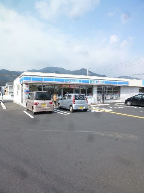 コンビニ　ローソン 大津際川三丁目店（コンビニ）まで880m