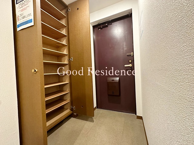 玄関　【新線開通で注目の新横浜！】3LDK敷金・礼金なし♪