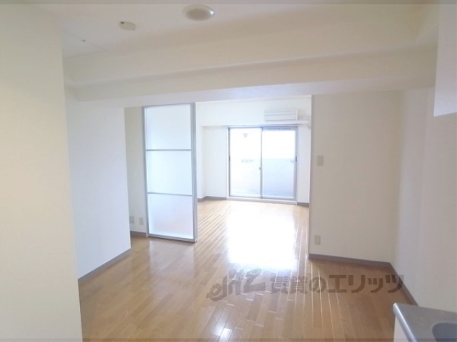 居室・リビング　居室