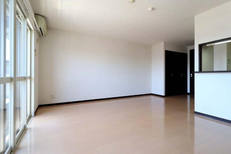 居室・リビング　図面と現状に相違がある場合には現状を優先