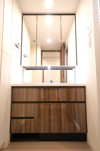 洗面設備　※写真は同タイプ住戸です。