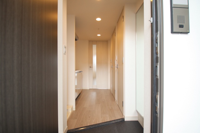 玄関　※別室の参考写真の為、現況優先です。