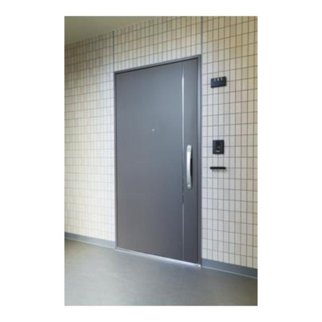 玄関　※写真は同タイプ住戸です。