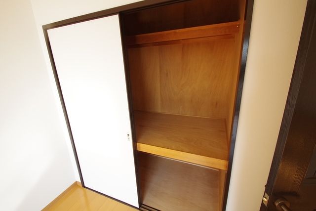 収納　★押し入れタイプでたっぷり収納できます★