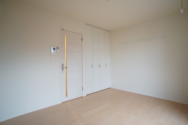 その他部屋・スペース　白を基調とした室内でお部屋を明るく演出してくれます！