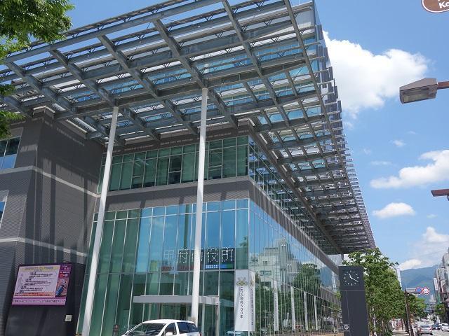 その他　甲府市役所（その他）まで992m