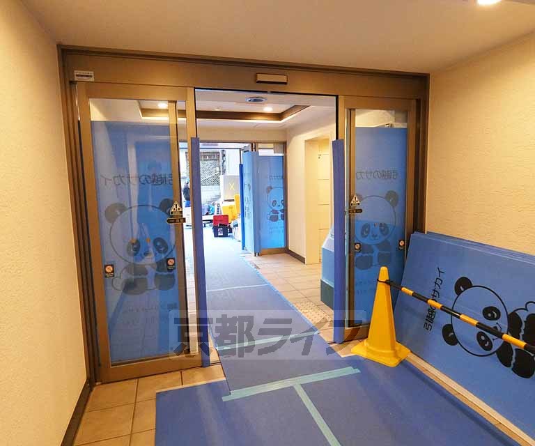 その他共有部分　玄関入り口です。