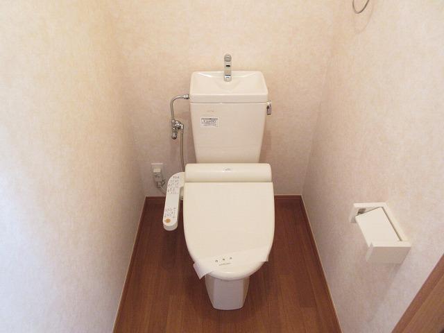 トイレ　※写真は同じ建物の別部屋のものです。