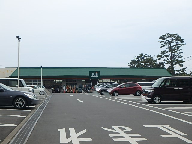 スーパー　ＦＵＪＩ　鶴嶺店（スーパー）まで1300m