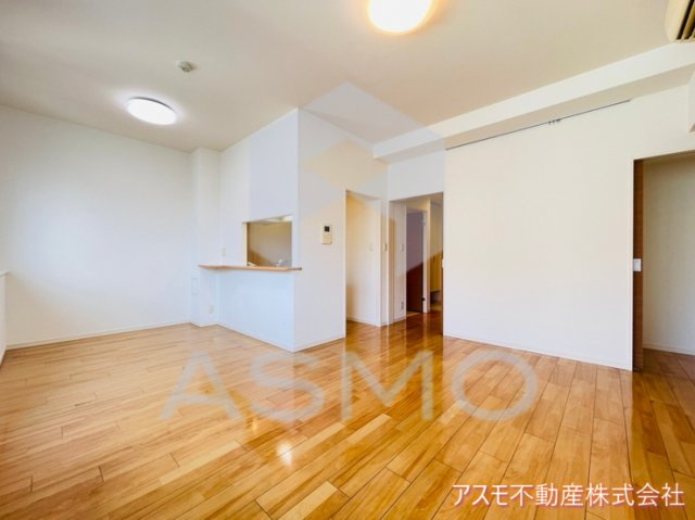 居室・リビング　同マンション別部屋　参考写真
