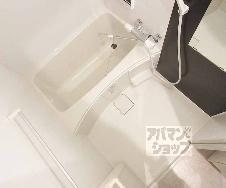 バス・シャワールーム　大きなお風呂です