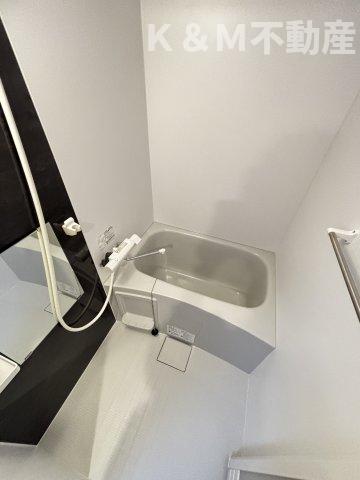 バス・シャワールーム　お風呂で日々の疲れを落としましょう