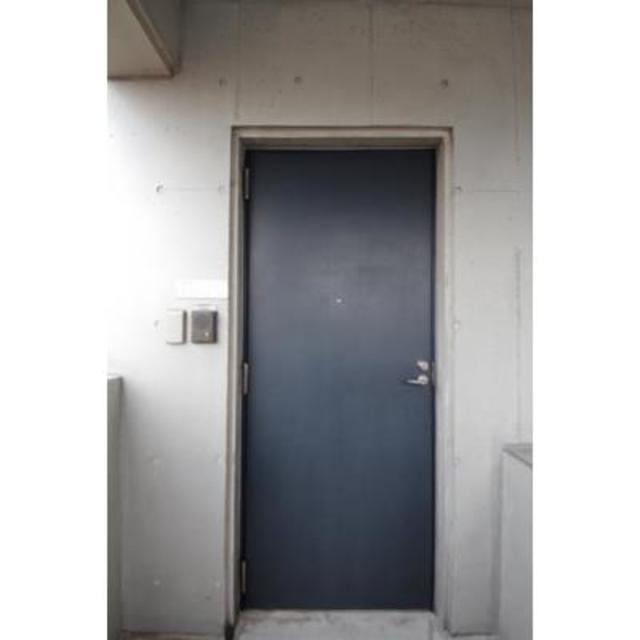 玄関　※写真は同タイプ住戸です。
