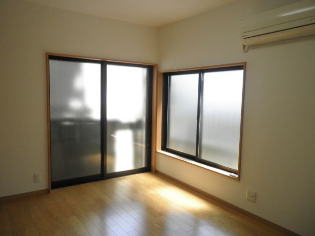 居室・リビング　明るいお部屋