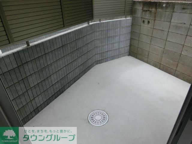 バルコニー　広いバルコニーです。