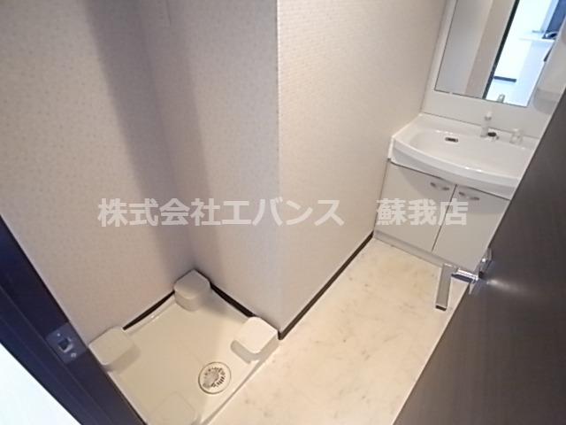 洗面設備　使いやすい洗面所です