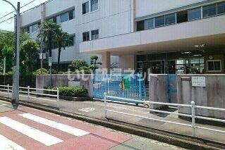 小学校　八尾市立竹渕小学校（小学校）まで98m