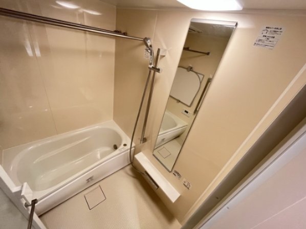 バス・シャワールーム　別部屋参考写真