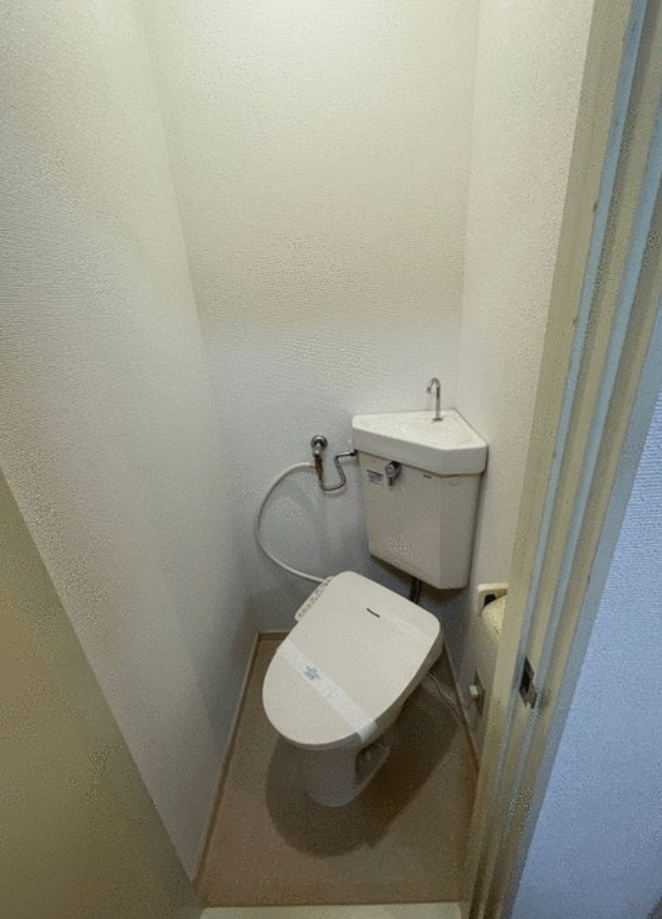 トイレ　独立型のトイレルーム☆（同一仕様写真）