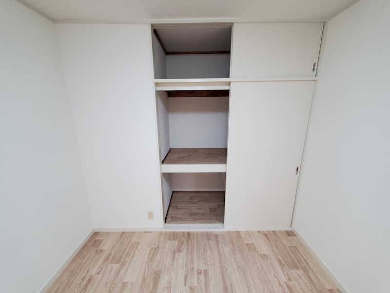 収納　同建物、他号室写真参照